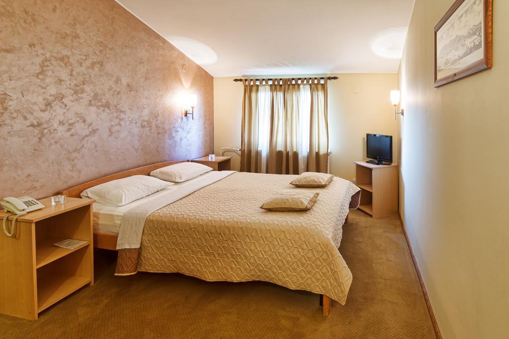 Konak Vukasinovic Otel Belgrad Oda fotoğraf